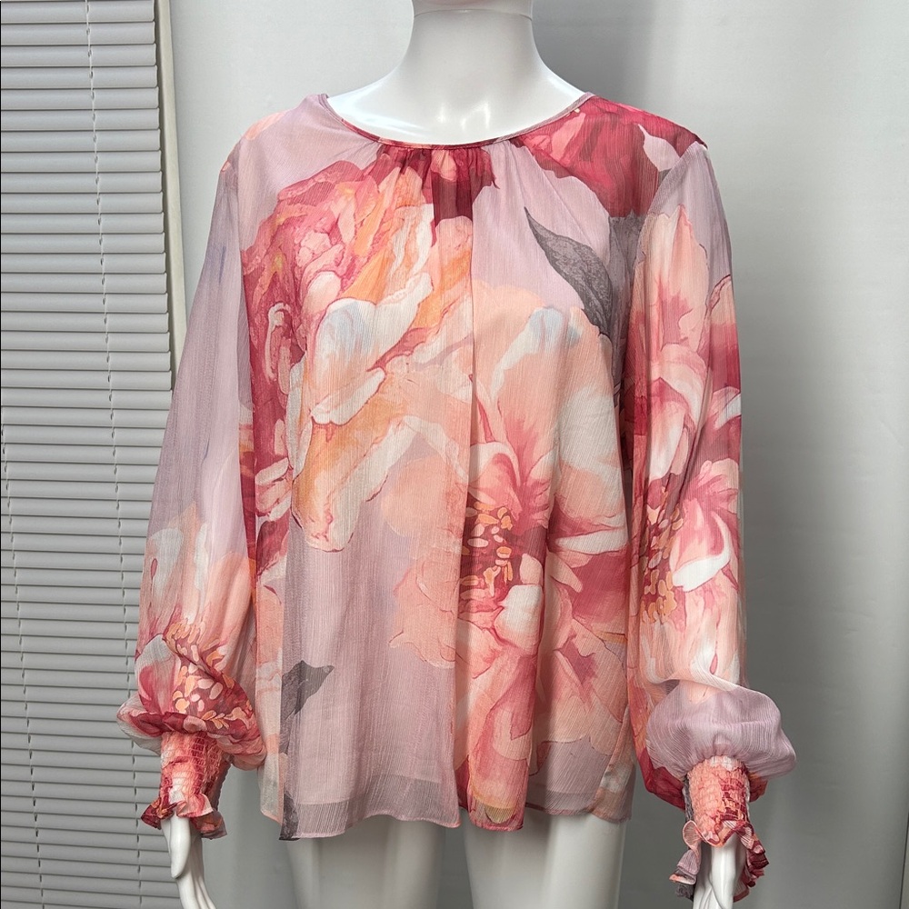 Long sleeve Tahari blouse